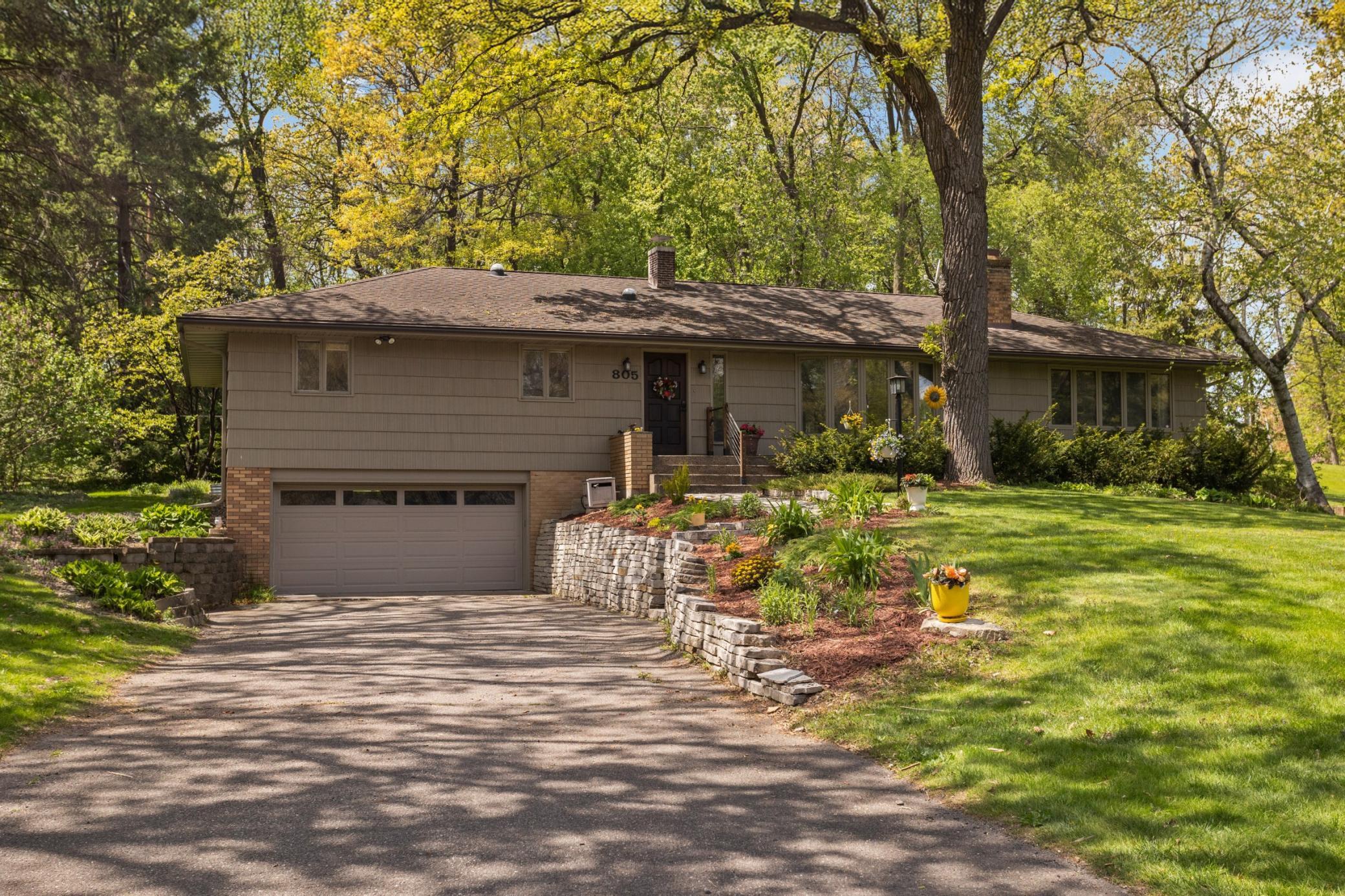 1st image of 805 Kingsview Ln N, Minneapolis, MN 55447 | MLS# 7130605