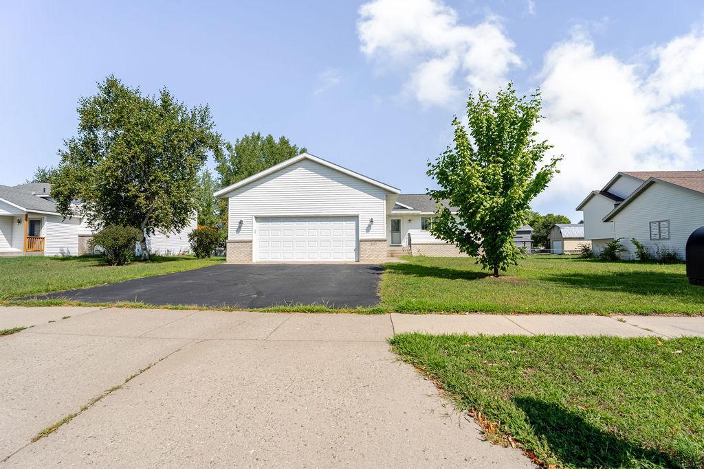 53rd image of 5871 Sandy Dr, Saint Cloud, MN 56303 | MLS# 7130622