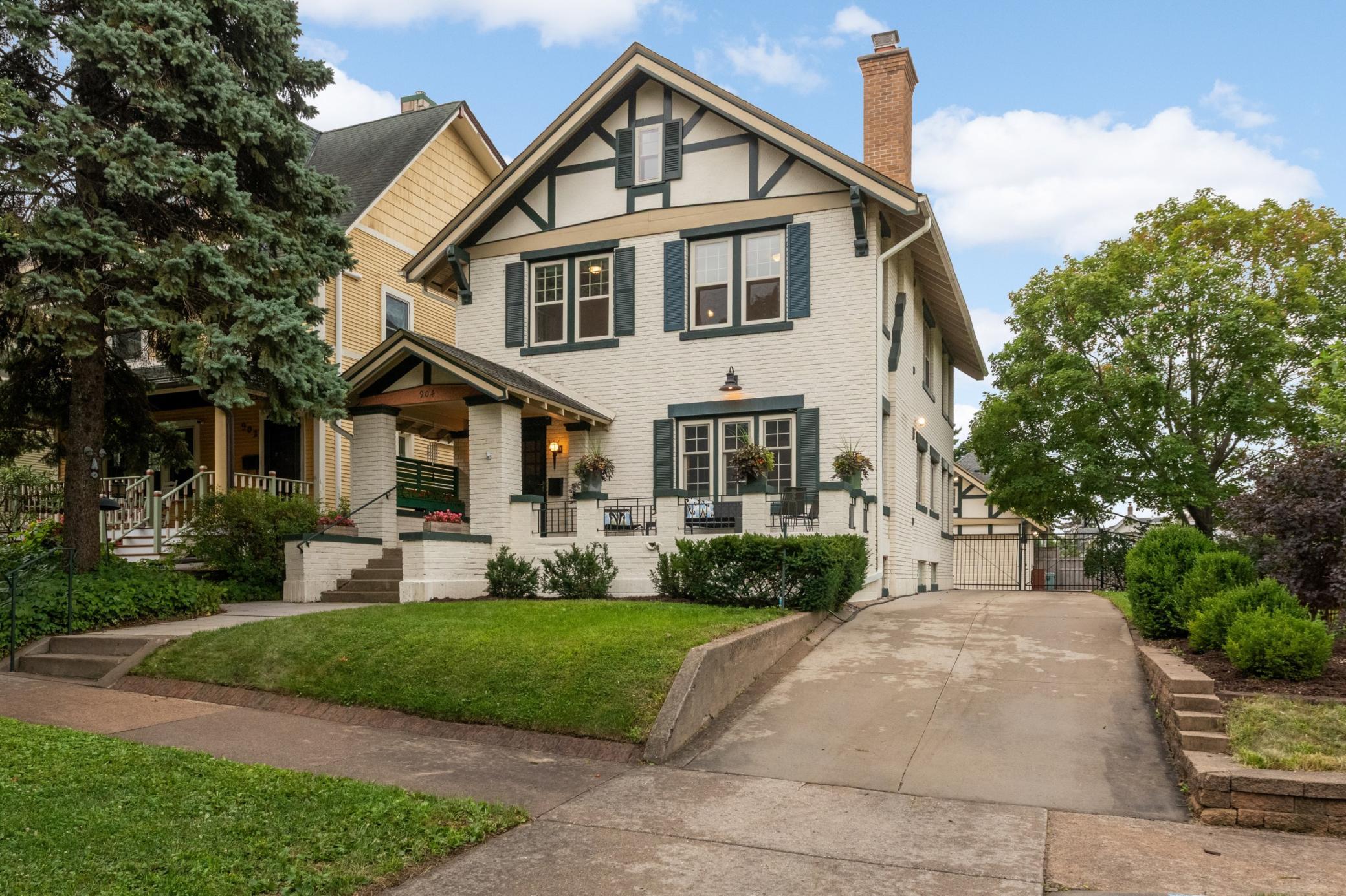 2nd image of 904 Osceola Ave, Saint Paul, MN 55105 | MLS# 7130623