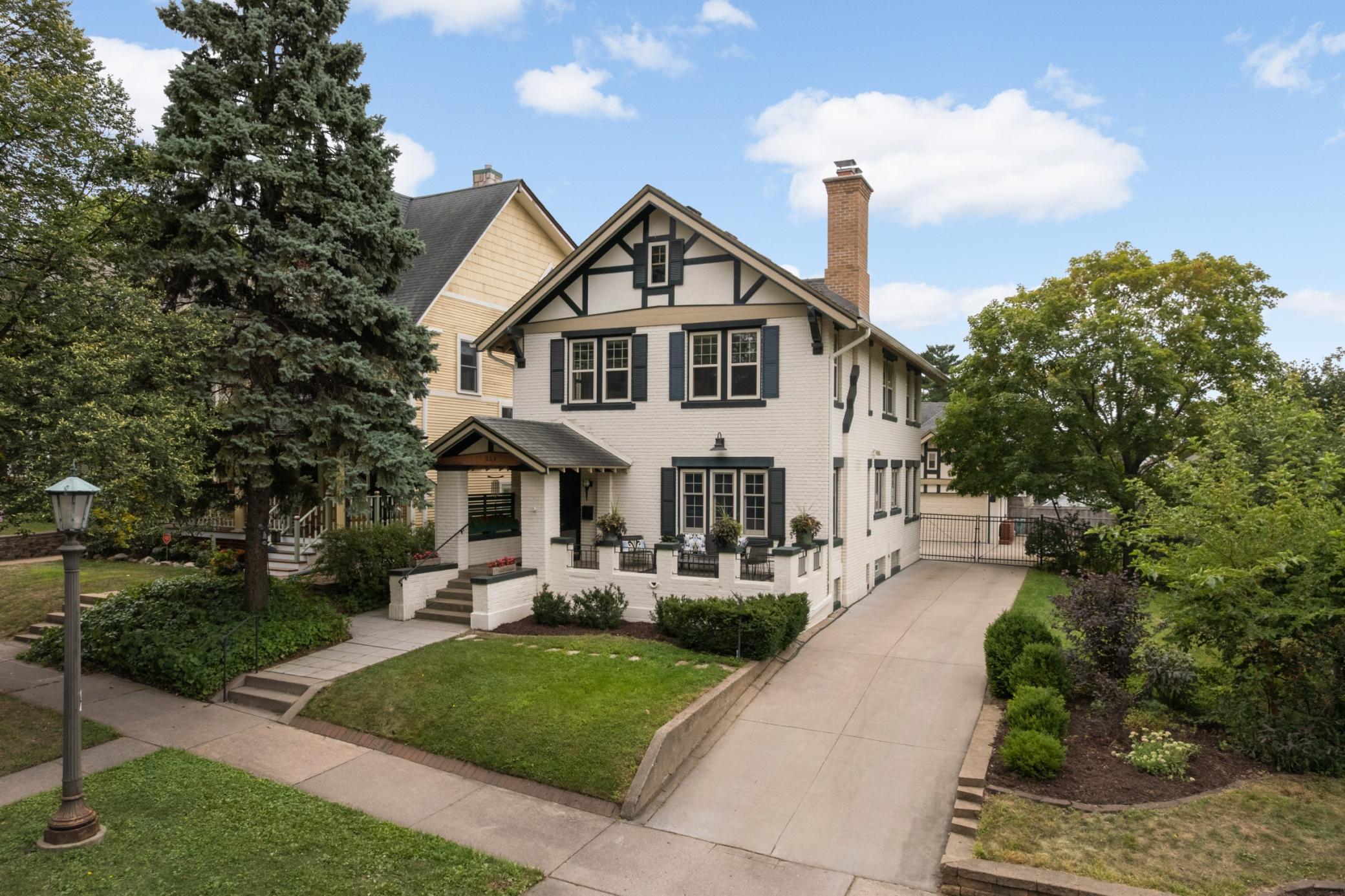 2nd image of 904 Osceola Ave, Saint Paul, MN 55105 | MLS# 7130623