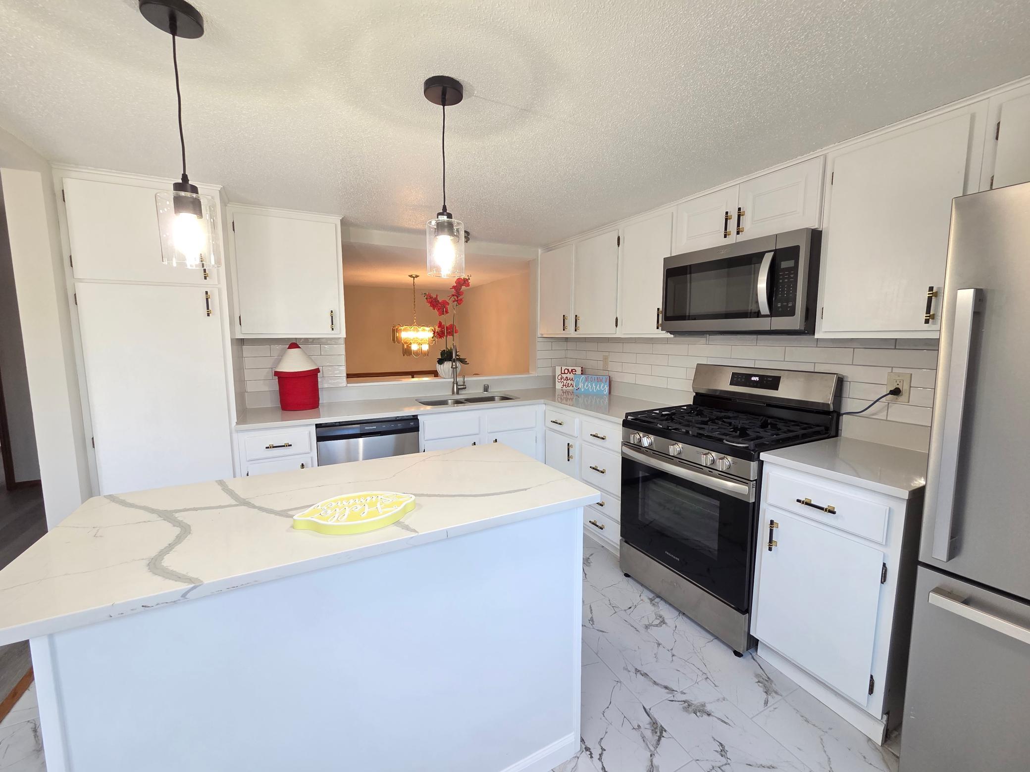 5th image of 5508 Turtle Lake Rd, Saint Paul, MN 55126 | MLS# 7130640