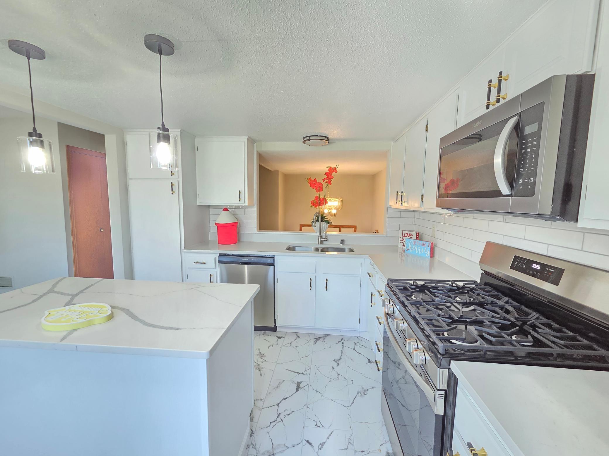 1st image of 5508 Turtle Lake Rd, Saint Paul, MN 55126 | MLS# 7130640