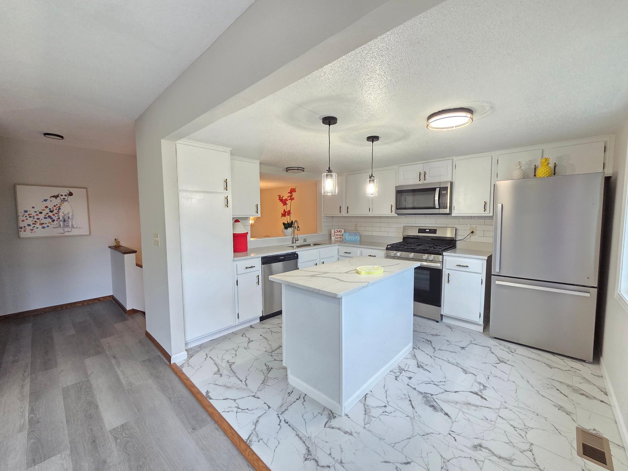 4th image of 5508 Turtle Lake Rd, Saint Paul, MN 55126 | MLS# 7130640