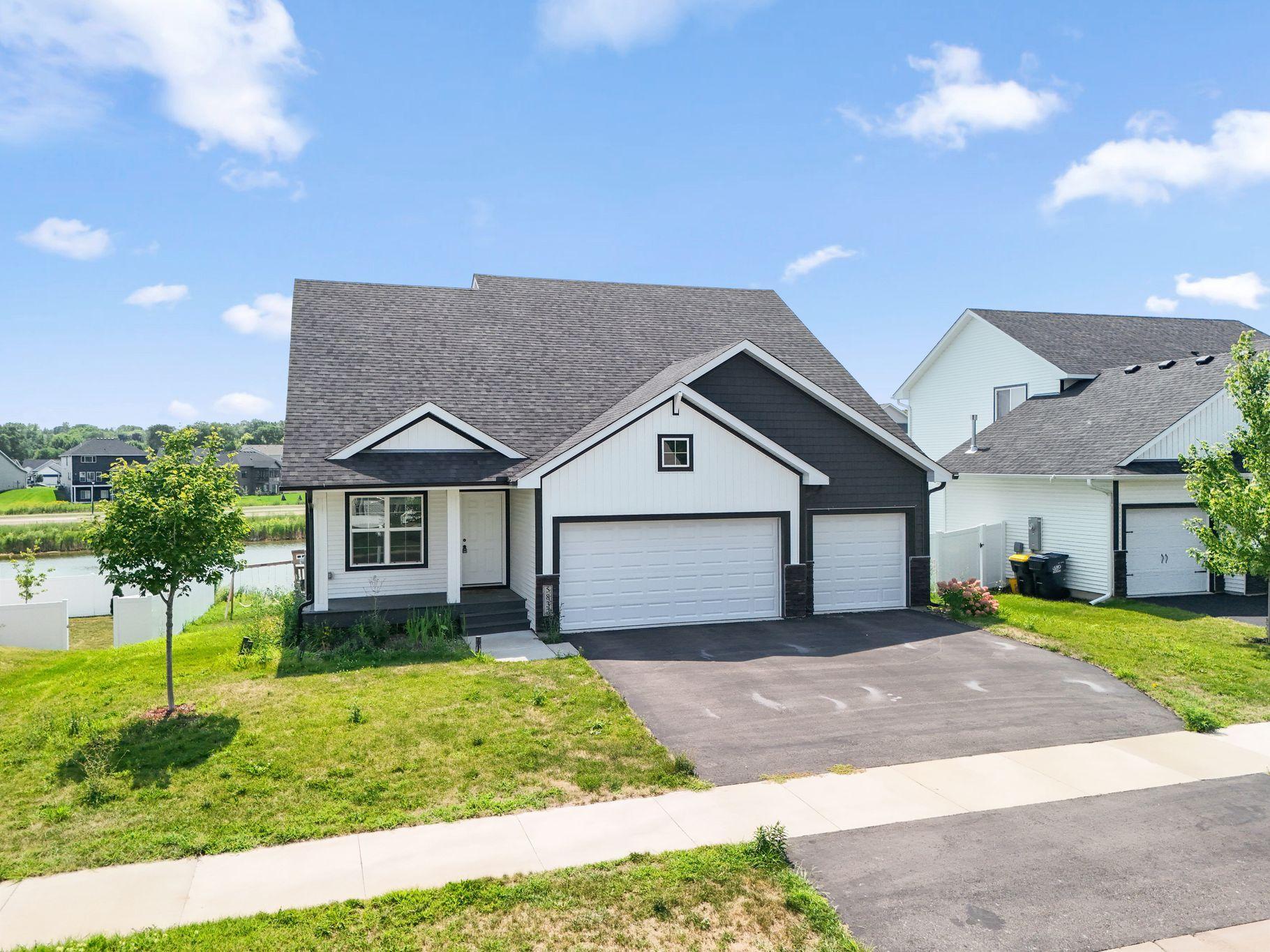 2nd image of 5832 178th St W, Lakeville, MN 55044 | MLS# 7130700