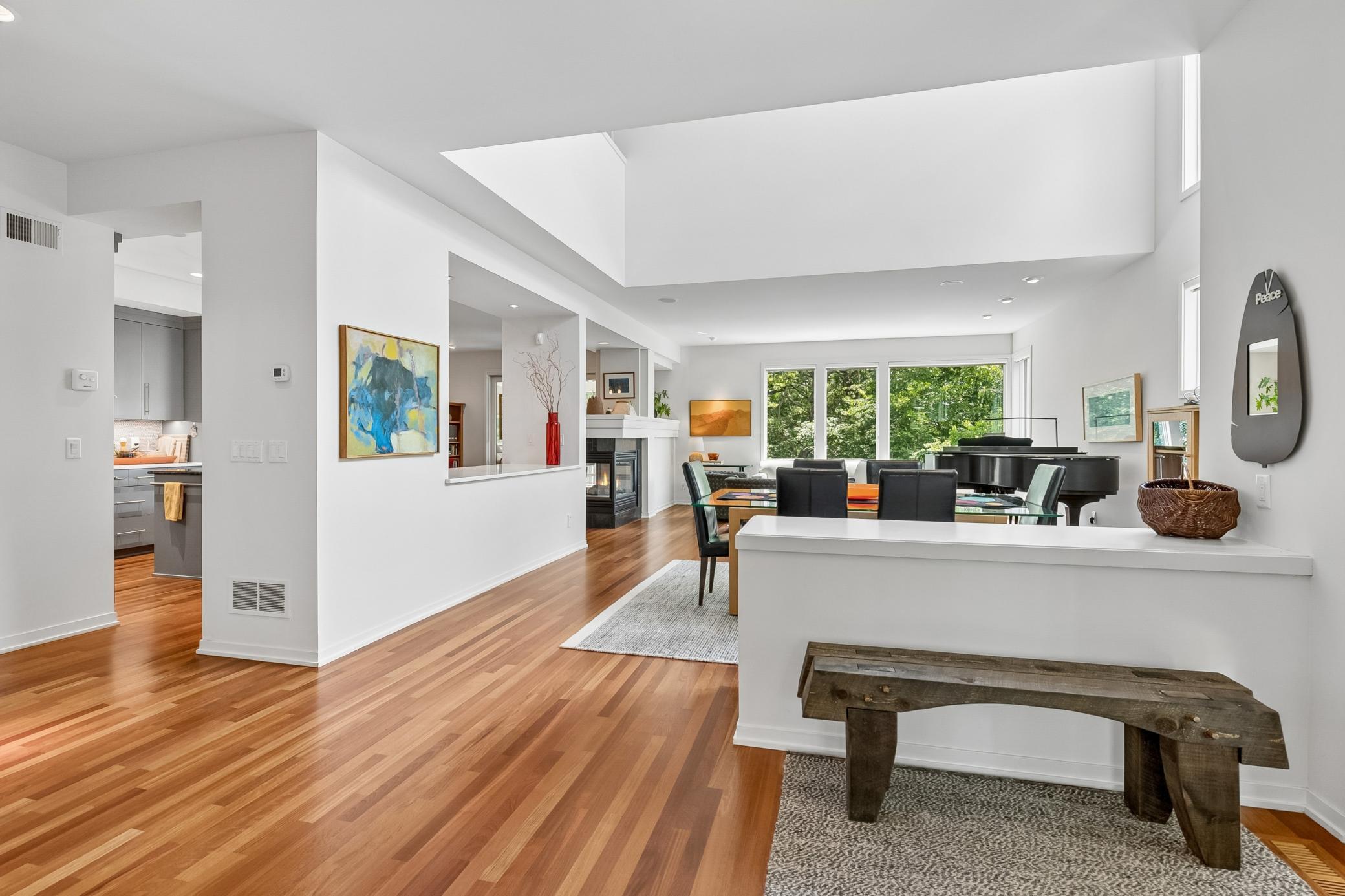 5th image of 1329 Waterford Dr, Minneapolis, MN 55422 | MLS# 7130701