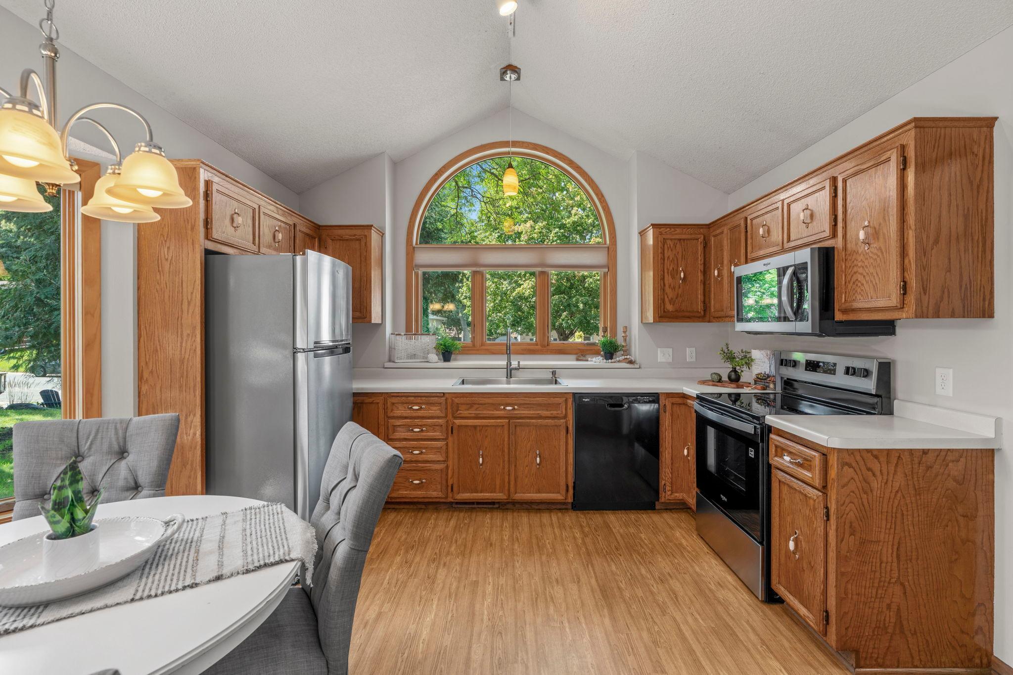 5th image of 14231 Candlewood Ln Ne, Prior Lake, MN 55372 | MLS# 7130706