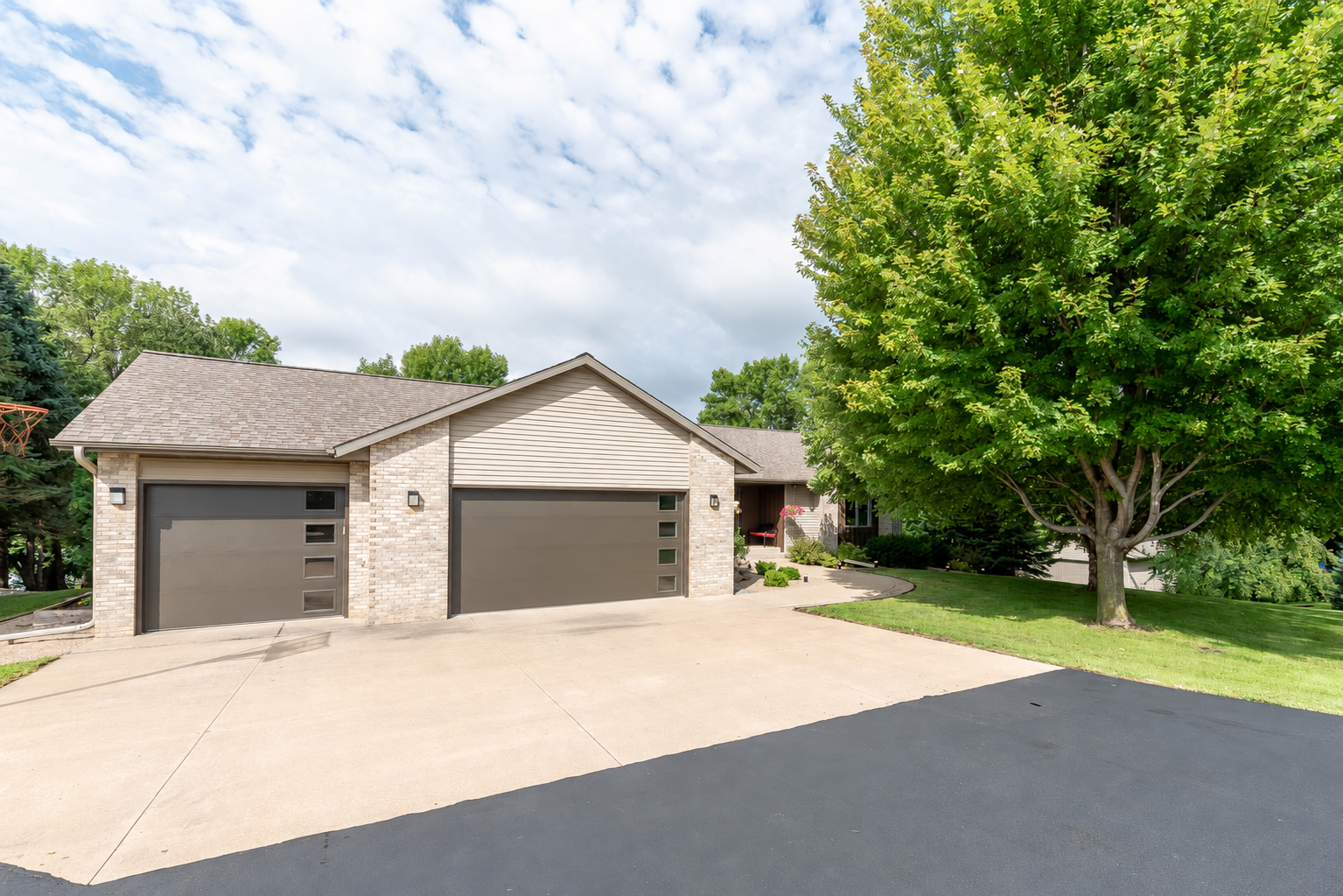 2nd image of 24200 Gingerale Trl, Madison Lake, MN 56063 | MLS# 7130748