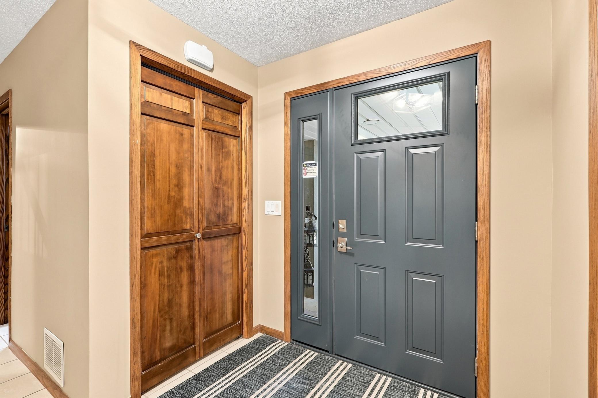 2nd image of 2917 Sequoia Ct, Burnsville, MN 55337 | MLS# 7130786