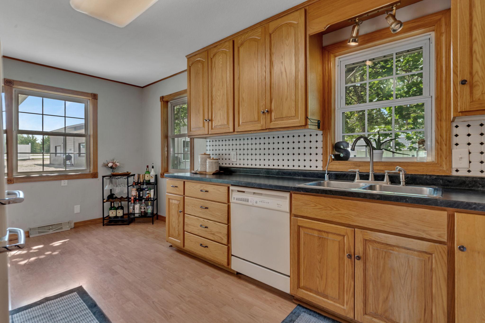 4th image of 9372 71St St Ne, Spicer, MN 56288 | MLS# 7130809