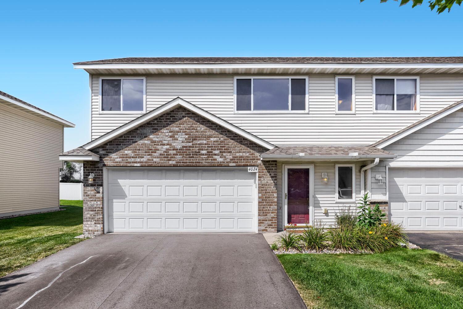 1st image of 4024 Blakewood Dr, Shakopee, MN 55379 | MLS# 7130810