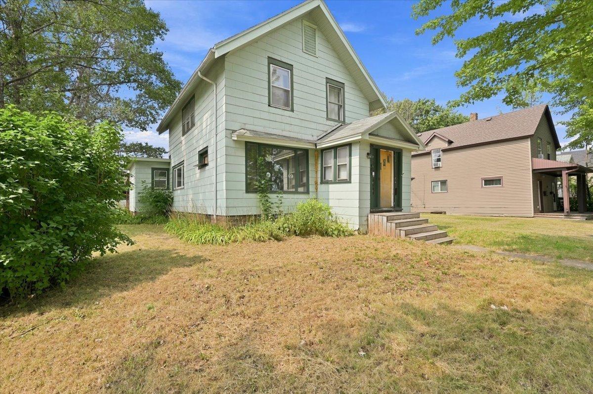 1st image of 405 N 58th Ave W, Duluth, MN 55807 | MLS# 7130875