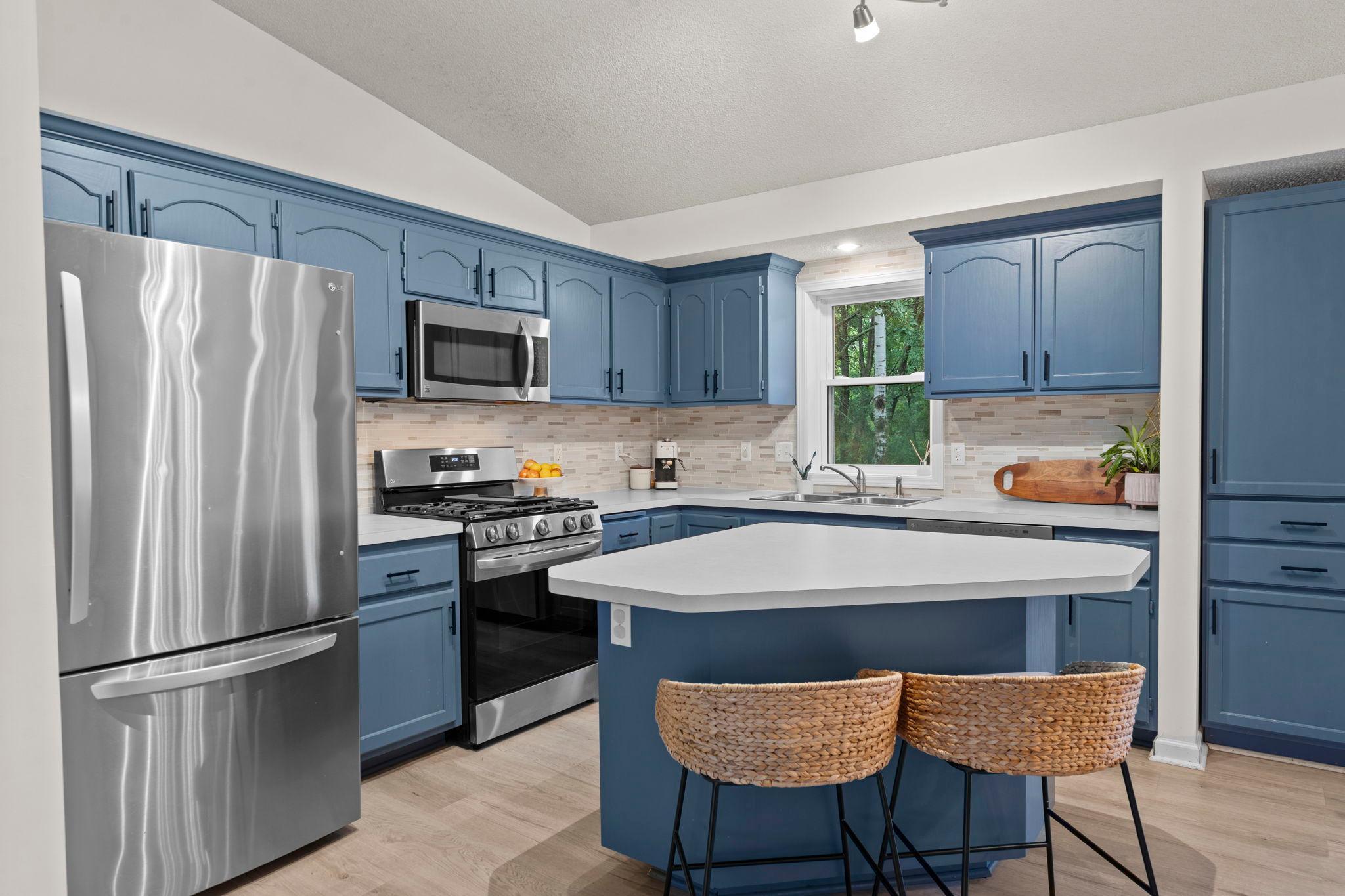 2nd image of 8537 Xylite St Ne, Minneapolis, MN 55449 | MLS# 7130885