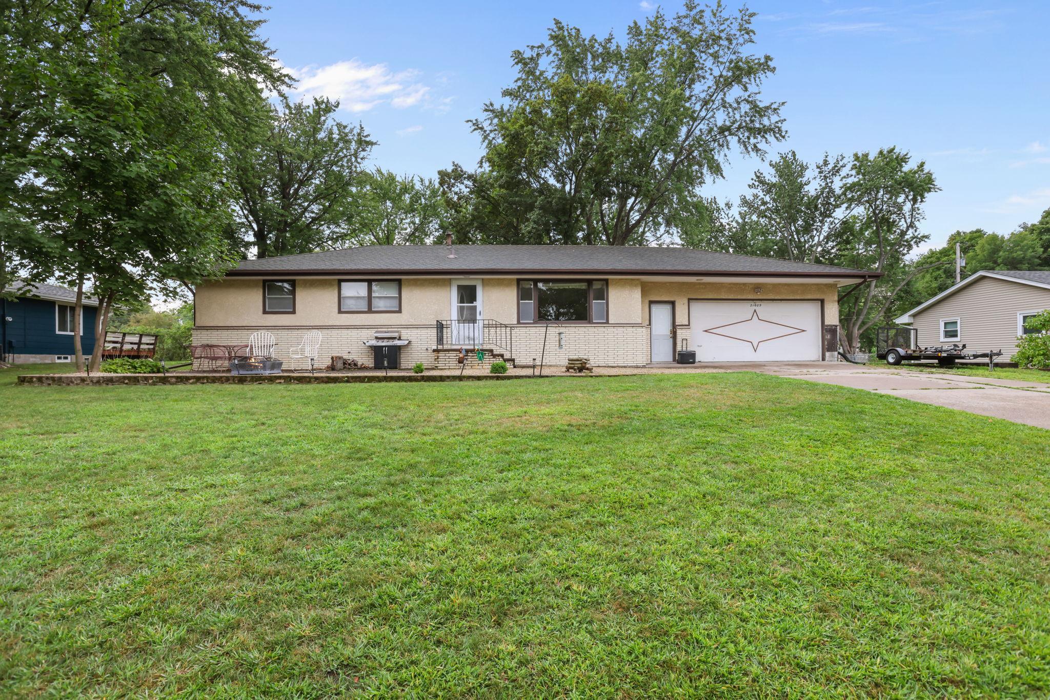 3rd image of 21609 Ahlstrom Ave, Rogers, MN 55374 | MLS# 7130907