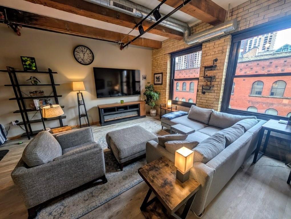 2nd image of 406 Wacouta St #409, Saint Paul, MN 55101 | MLS# 7130931