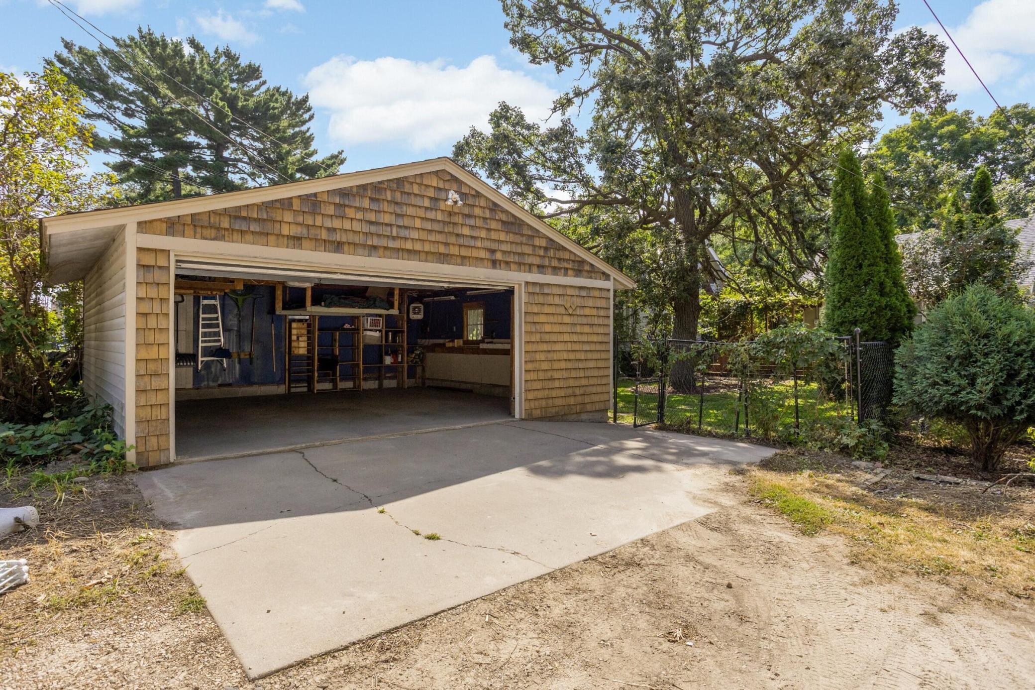 28th image of 1189 Goodrich Ave, Saint Paul, MN 55105 | MLS# 7130992