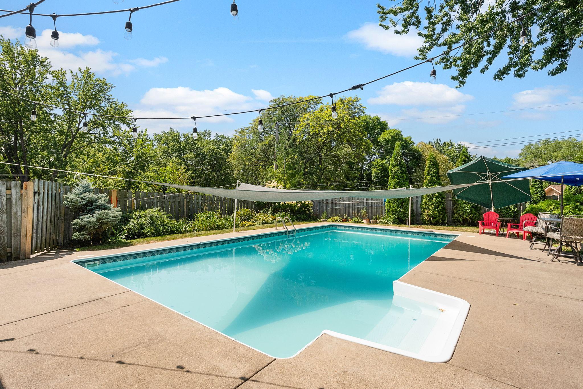 2nd image of 1828 Parker Ln, Minneapolis, MN 55426 | MLS# 7130994
