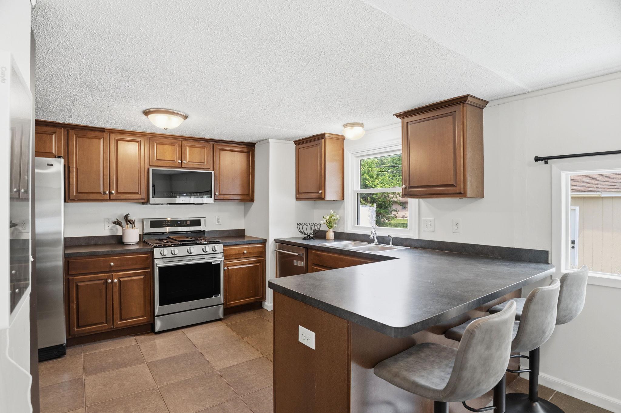 4th image of 8841 Nicollet Ave S, Minneapolis, MN 55420 | MLS# 7131016