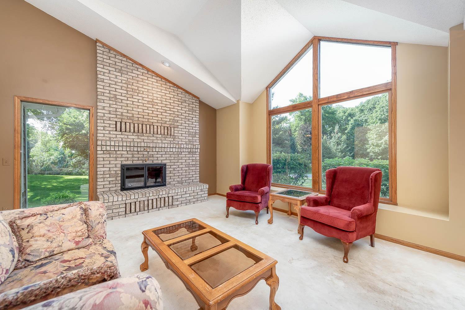 5th image of 200 Greenwood Dr, Mankato, MN 56001 | MLS# 7131025