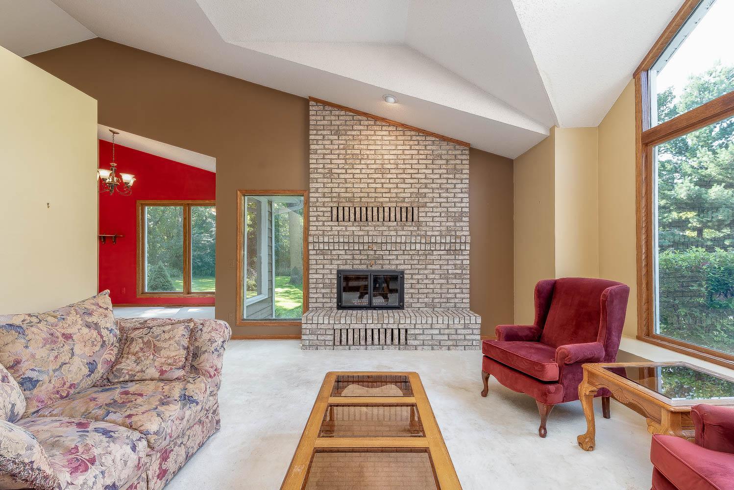 4th image of 200 Greenwood Dr, Mankato, MN 56001 | MLS# 7131025