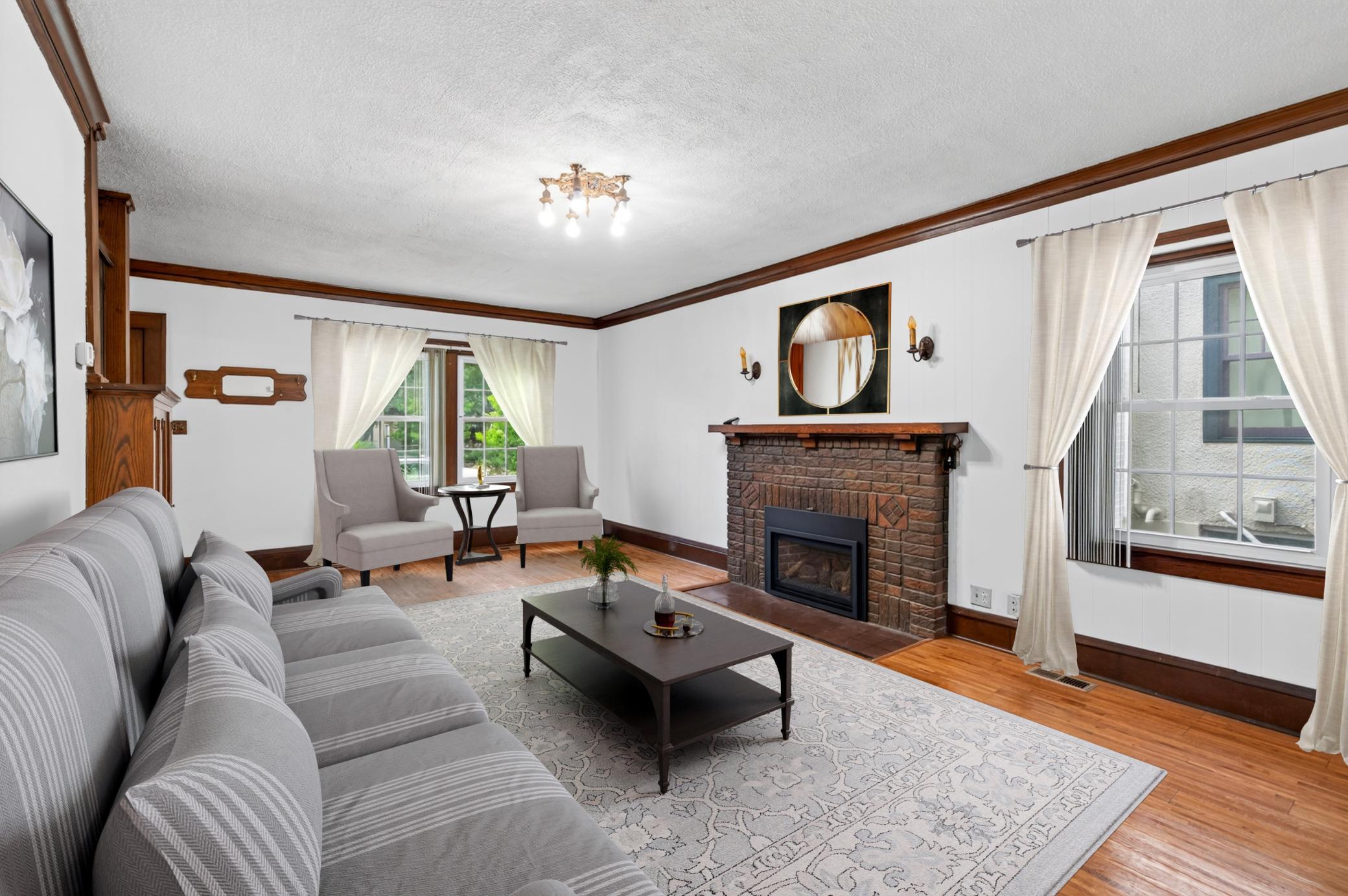 4th image of 4037 Grand Ave S, Minneapolis, MN 55409 | MLS# 7131140