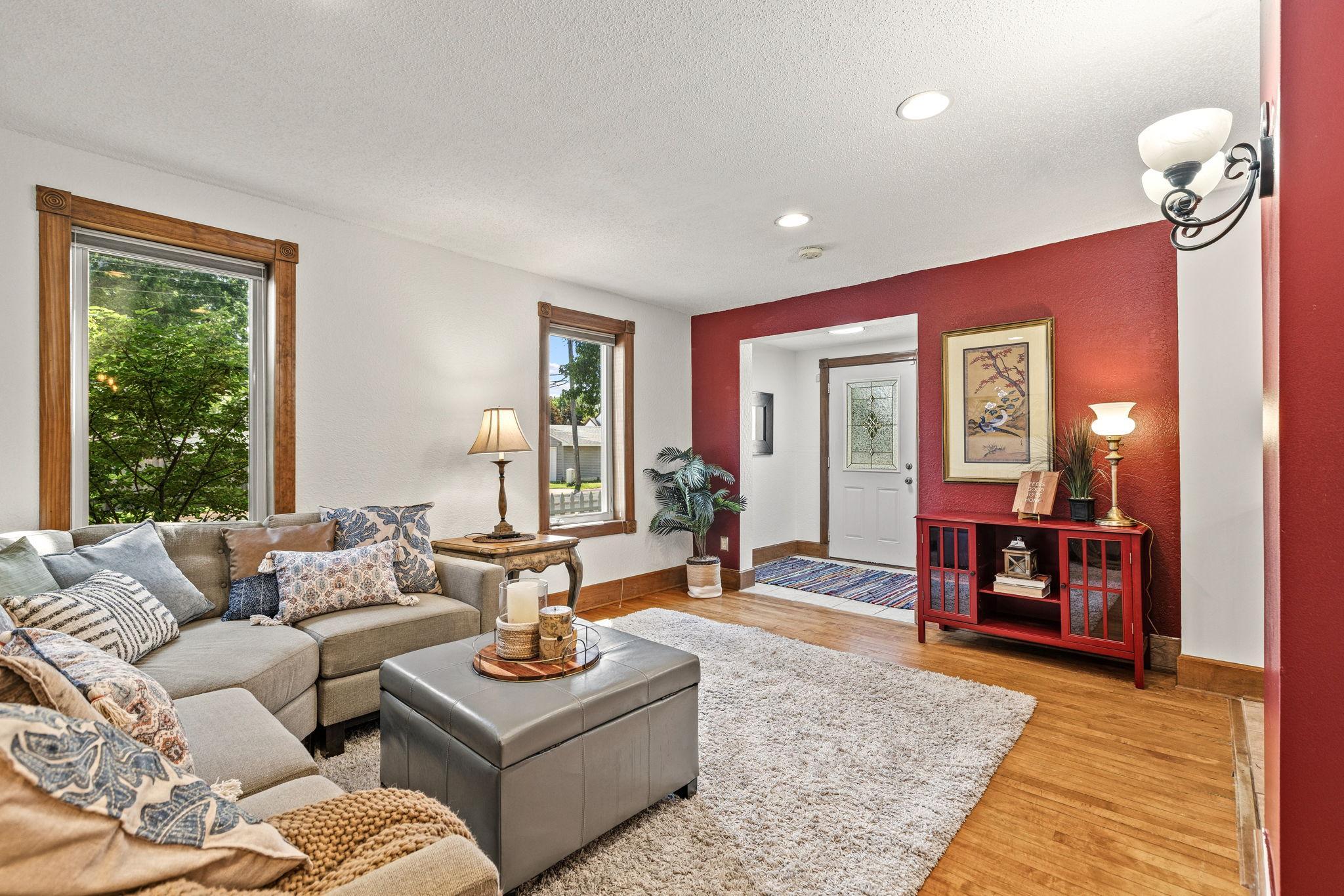 4th image of 1106 5Th Ave S, South Saint Paul, MN 55075 | MLS# 7131141