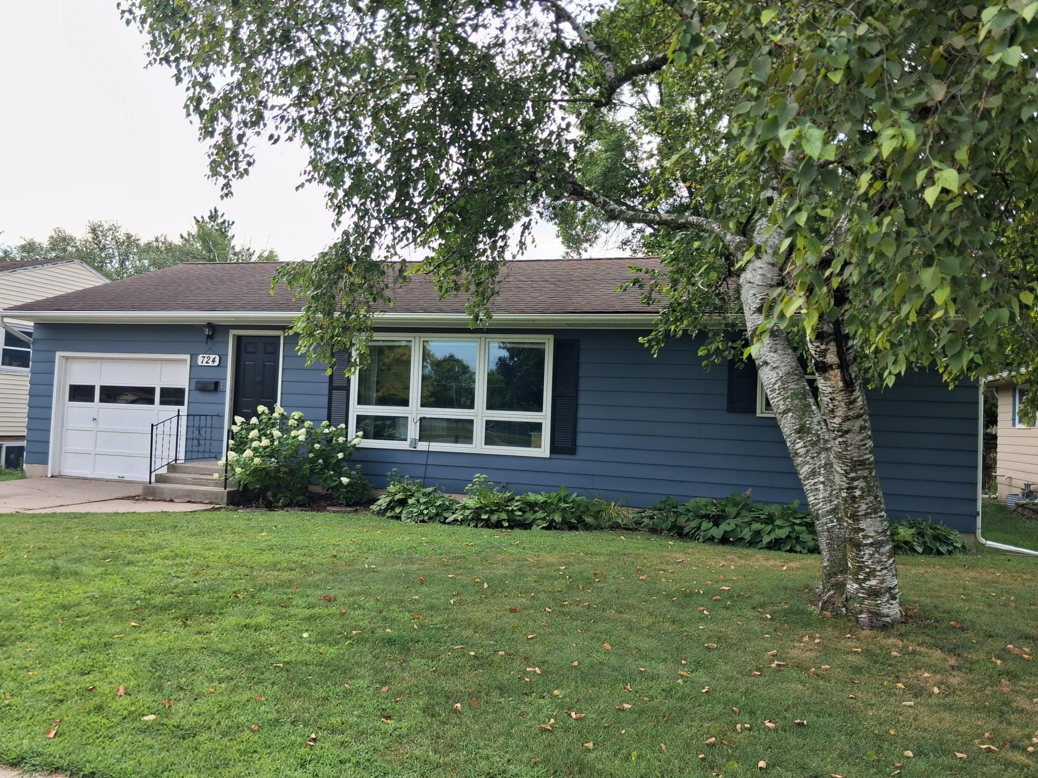 1st image of 724 E Channing Ave, Fergus Falls, MN 56537 | MLS# 7131167