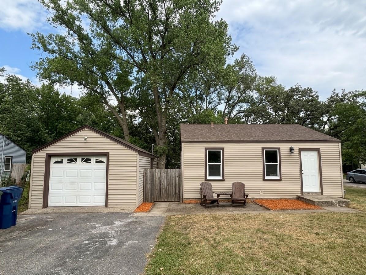 1st image of 10901 4th St Ne, Blaine, MN 55434 | MLS# 7131172