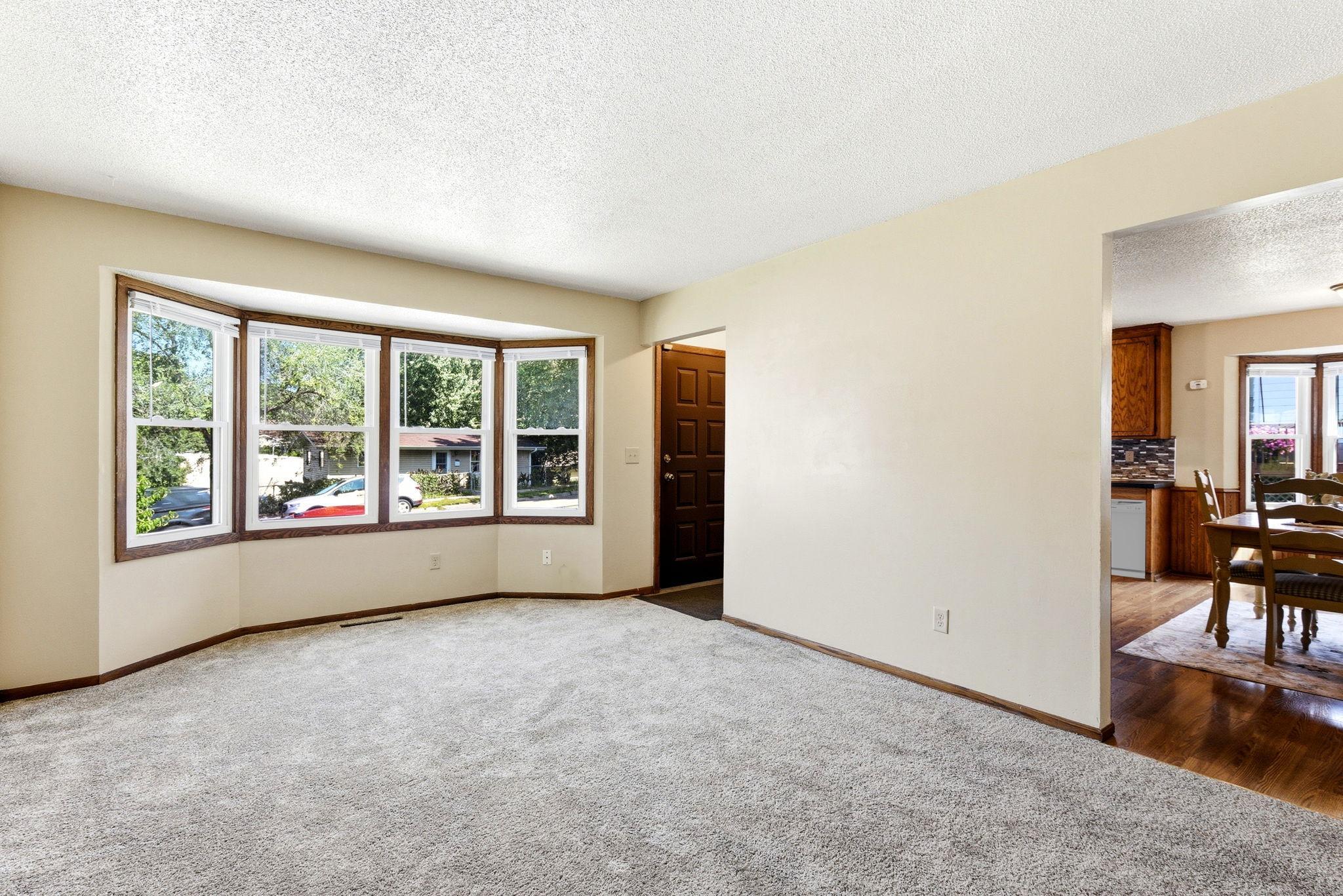 4th image of 678 Case Ave, Saint Paul, MN 55106 | MLS# 7131200