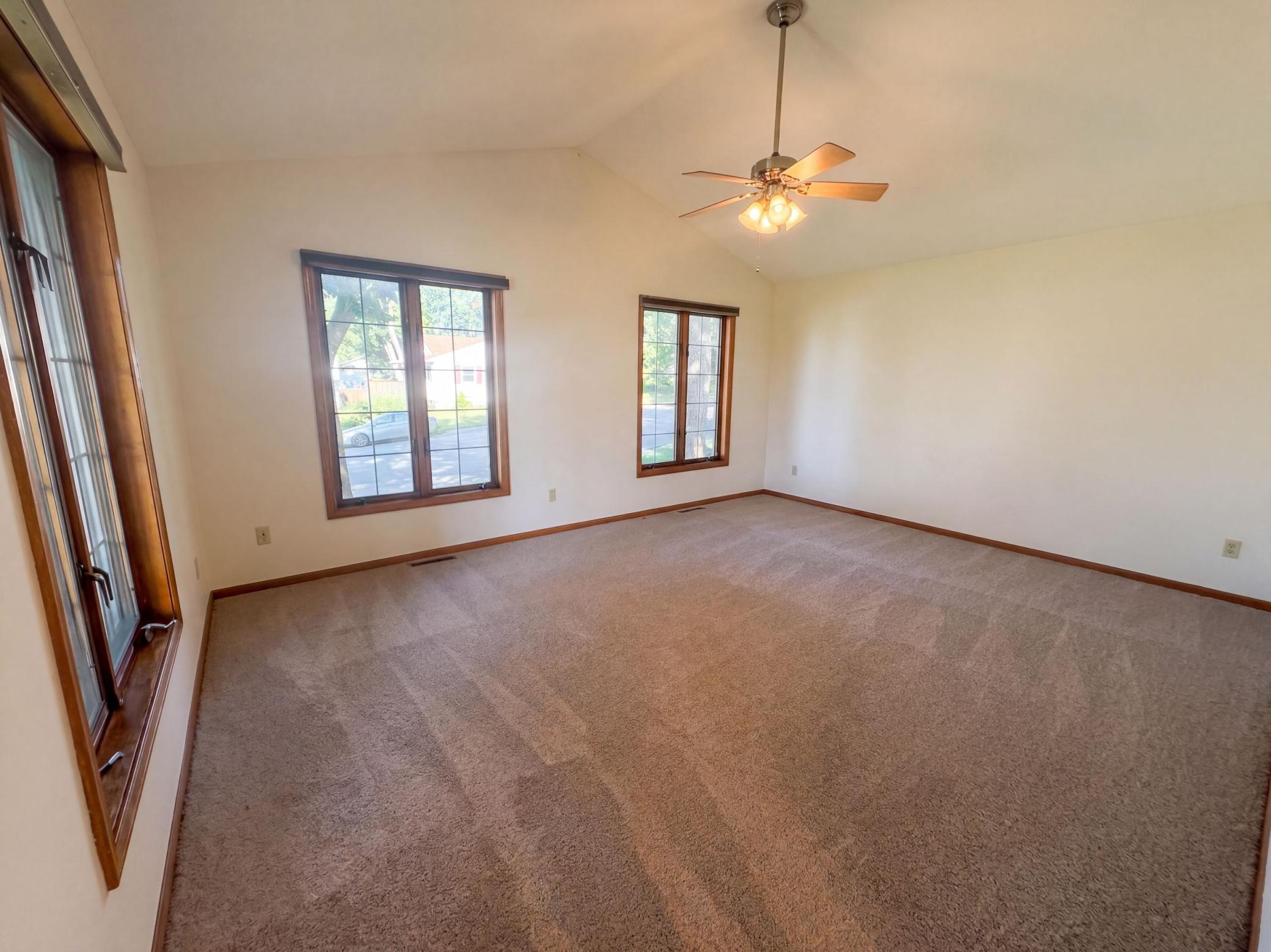 3rd image of 441 S Elm St, Waconia, MN 55387 | MLS# 7131202