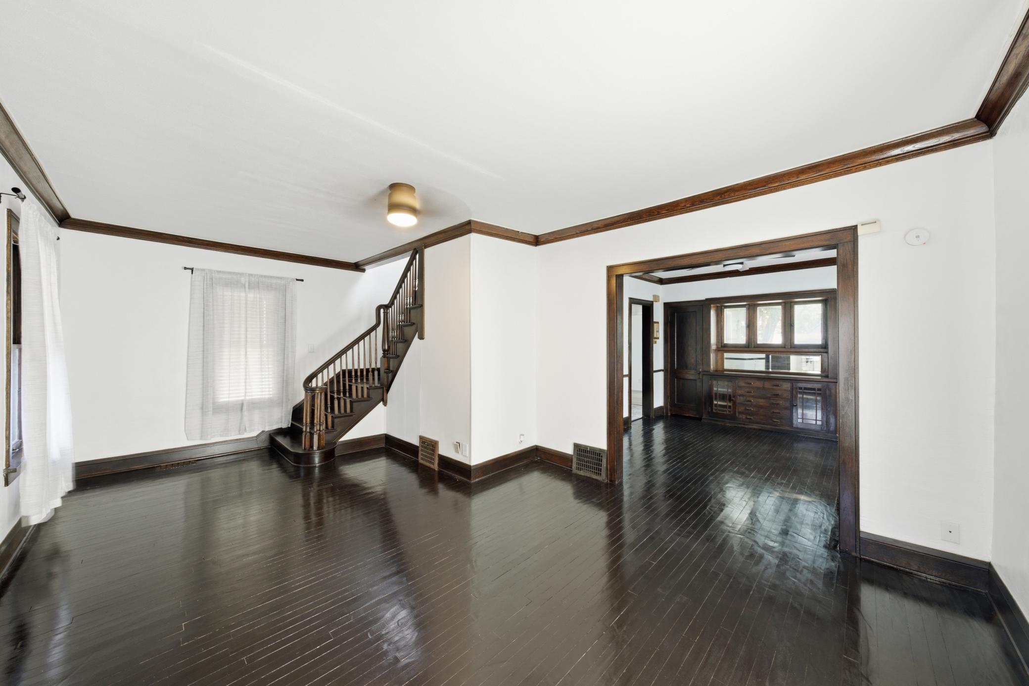 4th image of 3010 Vincent Ave N, Minneapolis, MN 55411 | MLS# 7131203