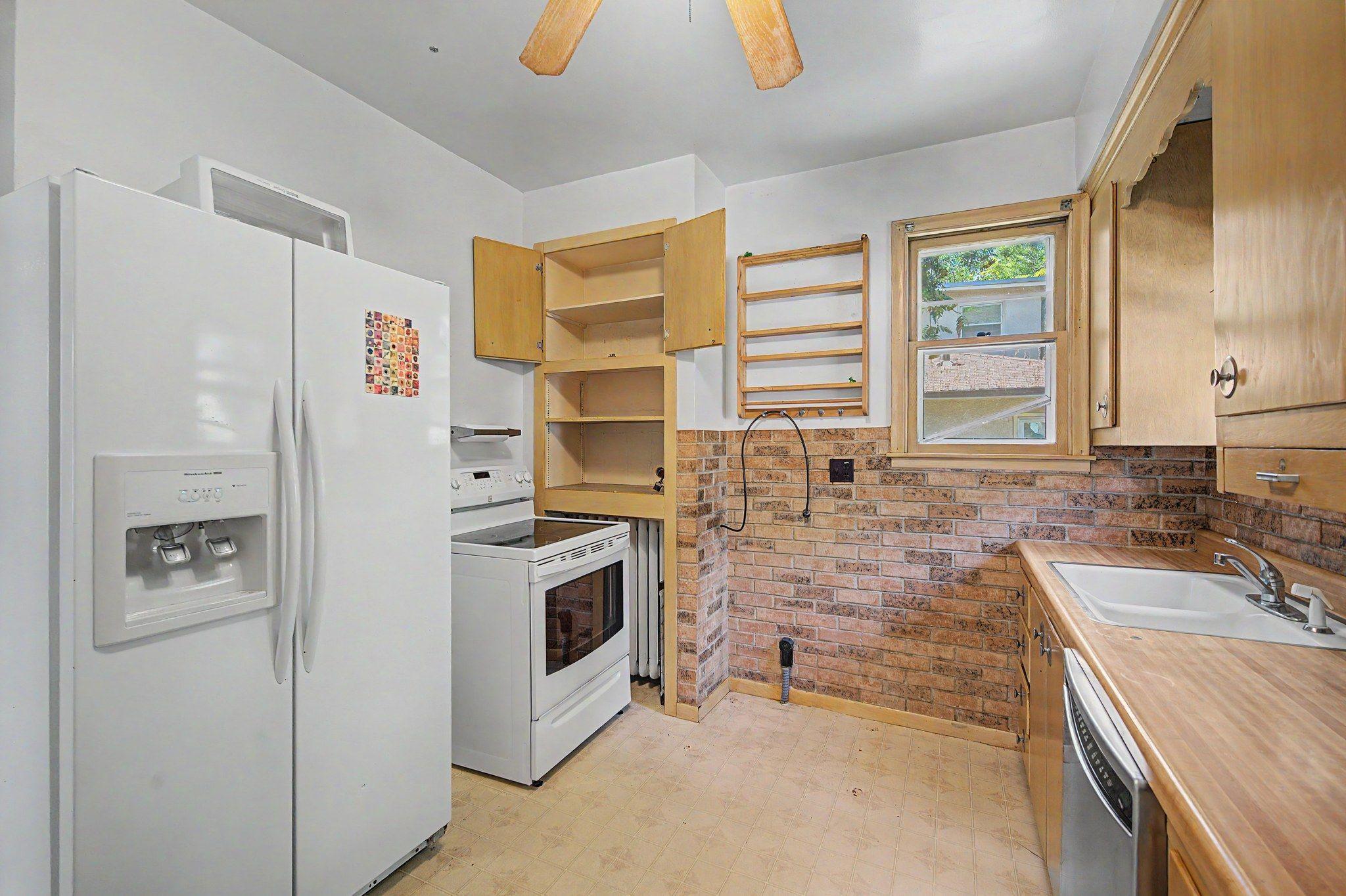 5th image of 987 Earl St, Saint Paul, MN 55106 | MLS# 7131225