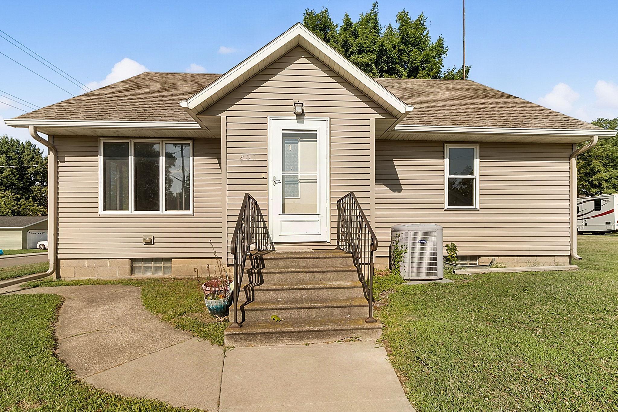 1st image of 201 1st St, Albany, MN 56307 | MLS# 7131242