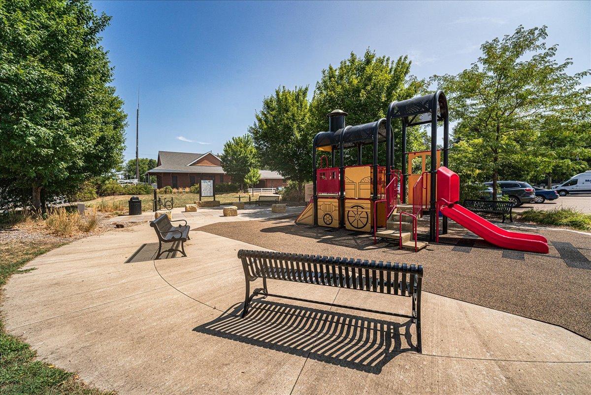 45th image of 1009 2nd St E, Hastings, MN 55033 | MLS# 7131256