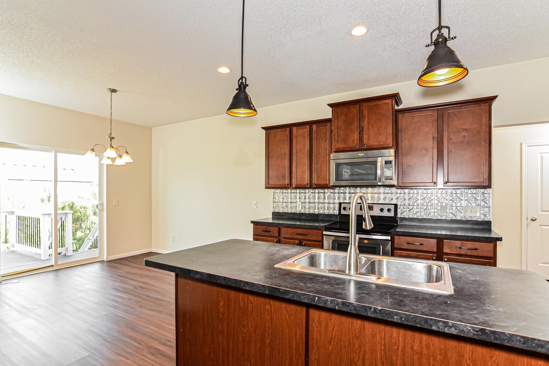 5th image of 820 10Th Ave Ne, Lonsdale, MN 55046 | MLS# 7131270