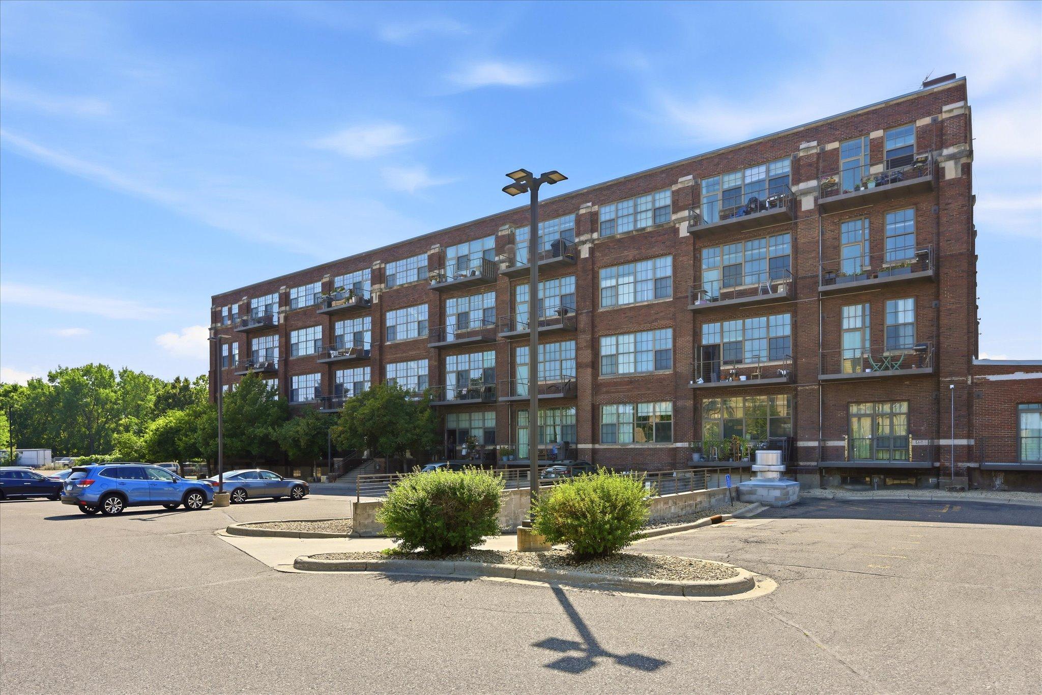 4th image of 1901 E Hennepin Ave, Minneapolis, MN 55413