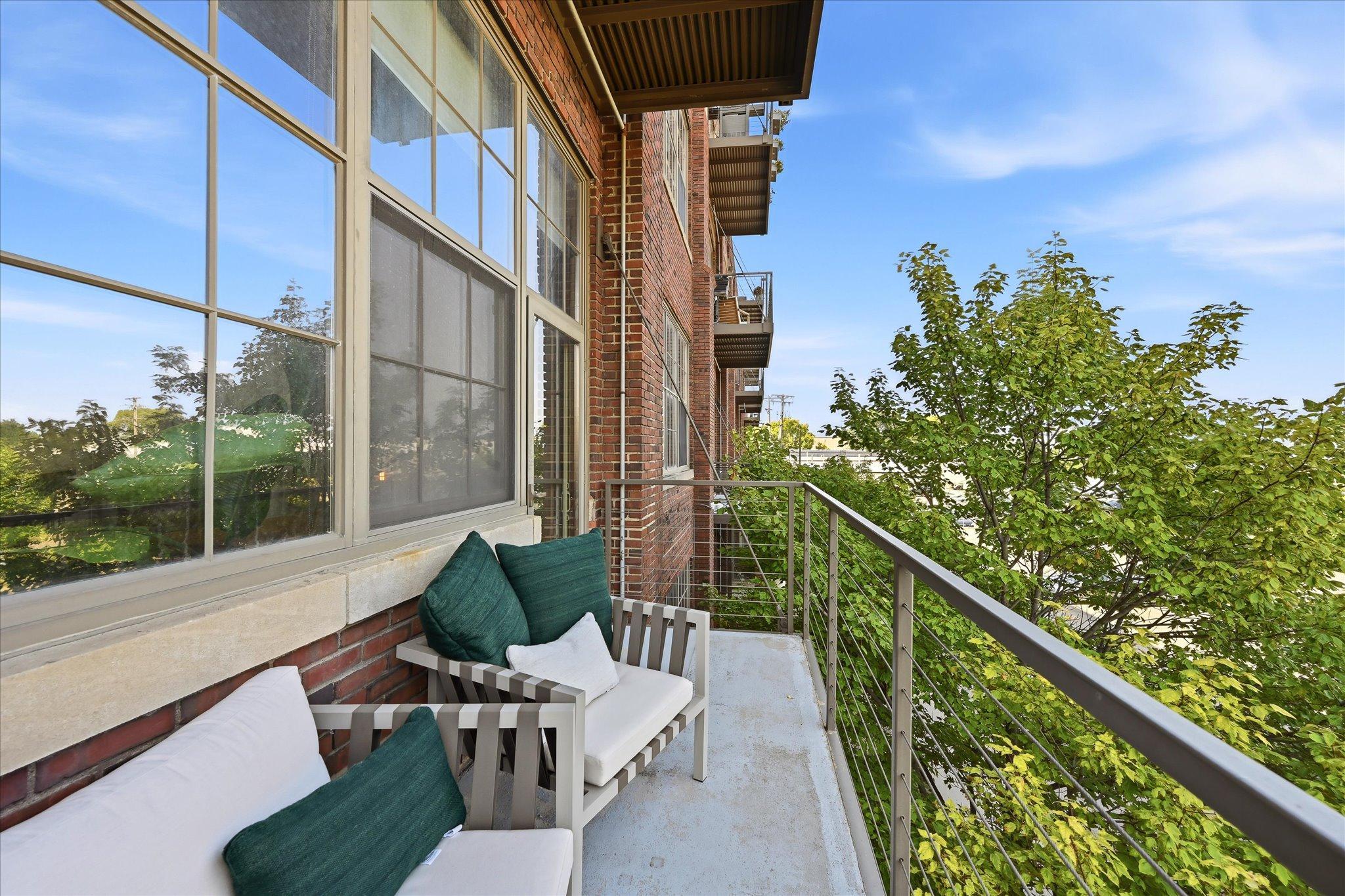 2nd image of 1901 E Hennepin Ave, Minneapolis, MN 55413