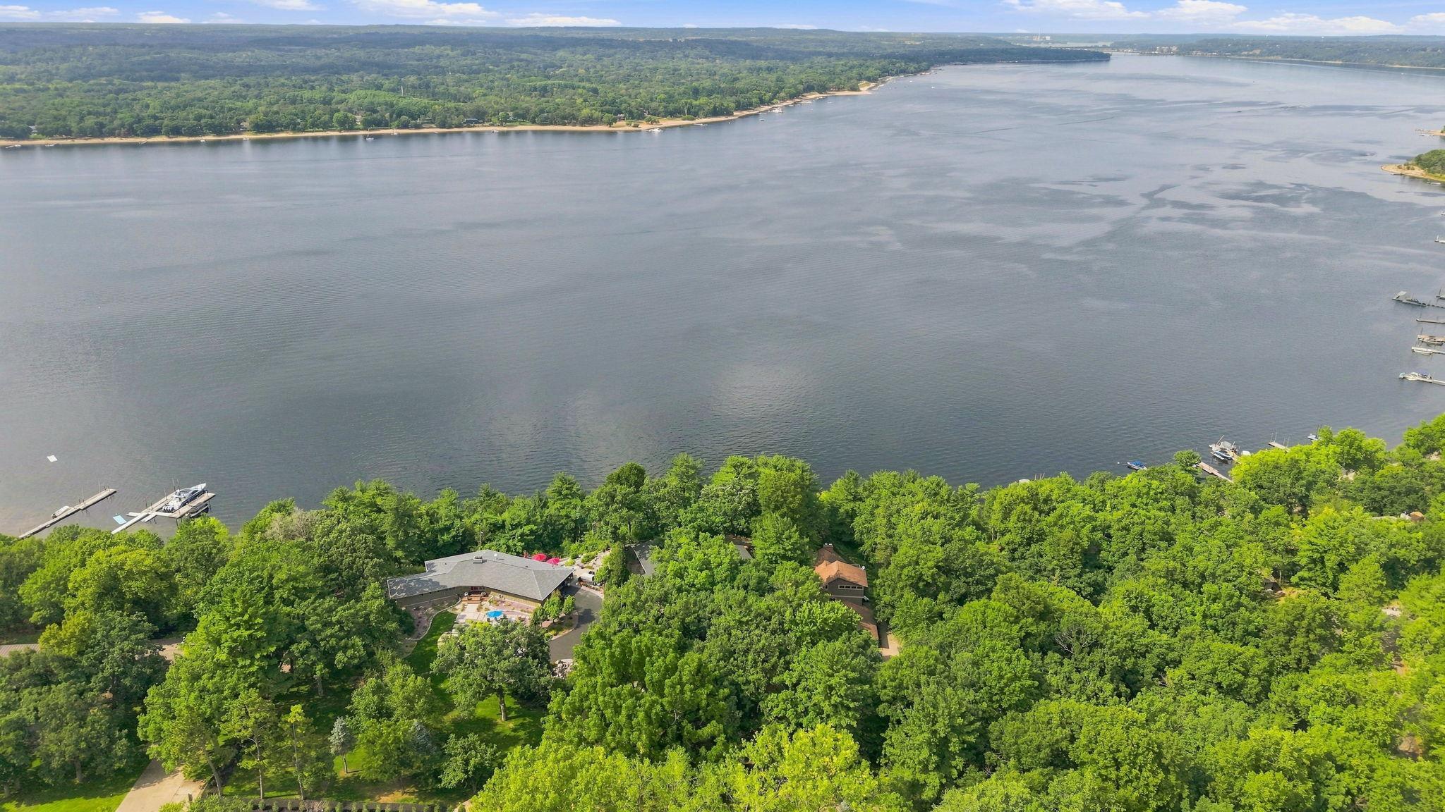 1st image of 272 Cove Rd, Hudson, WI 54016 | MLS# 7131303
