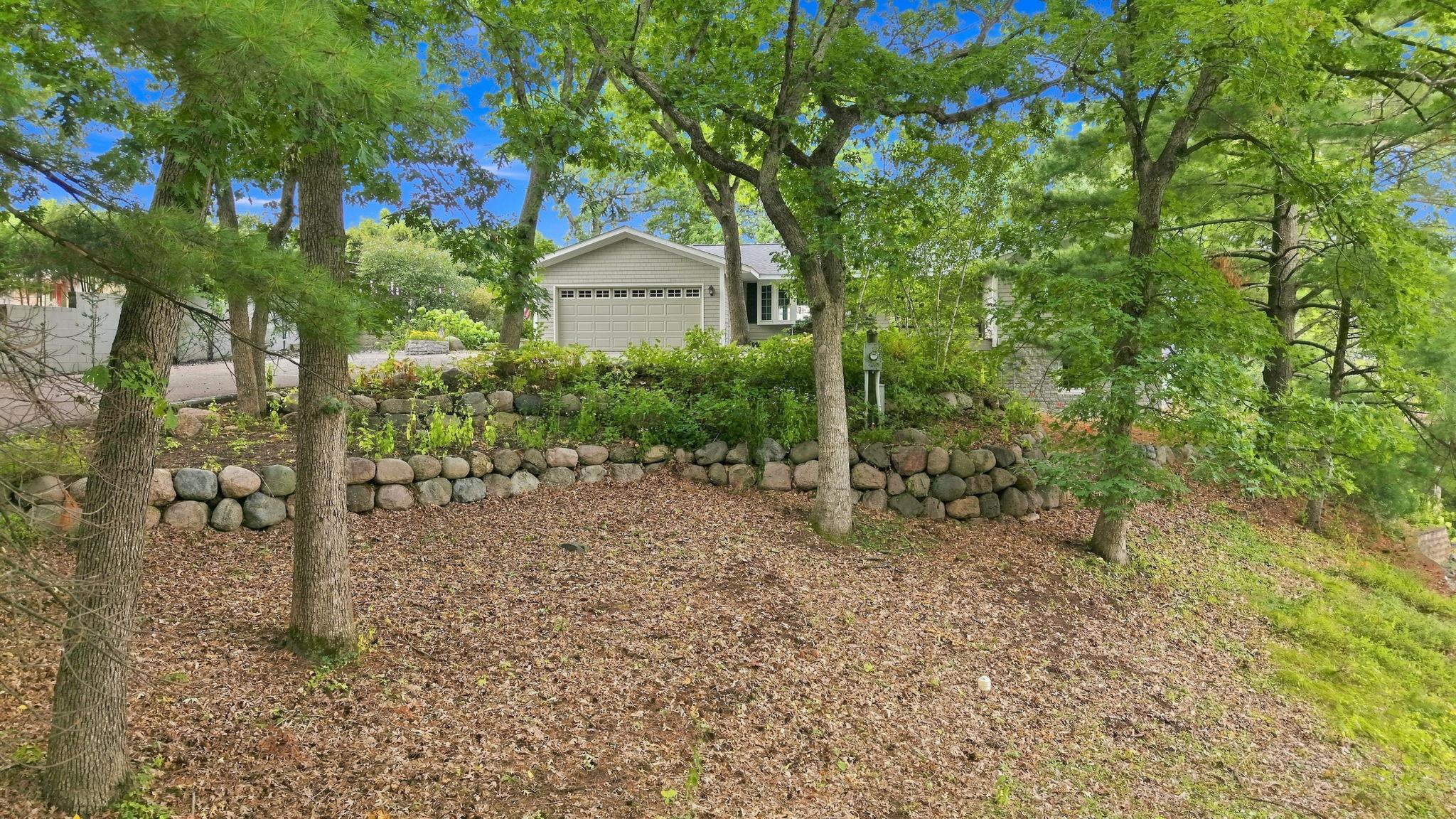 4th image of 272 Cove Rd, Hudson, WI 54016 | MLS# 7131303