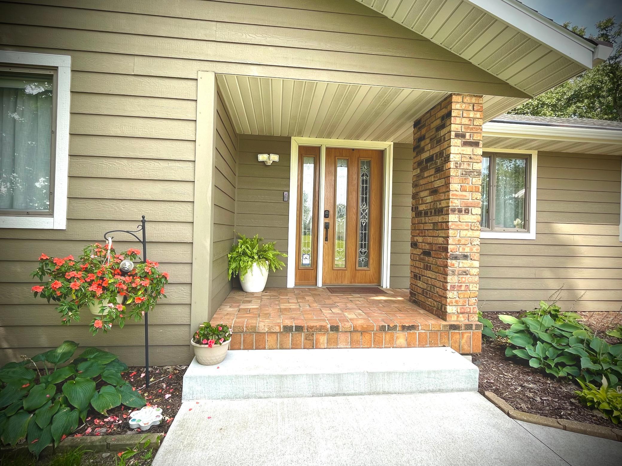 1st image of 3511 Hoeger Ln, Albert Lea, MN 56007 | MLS# 7131310