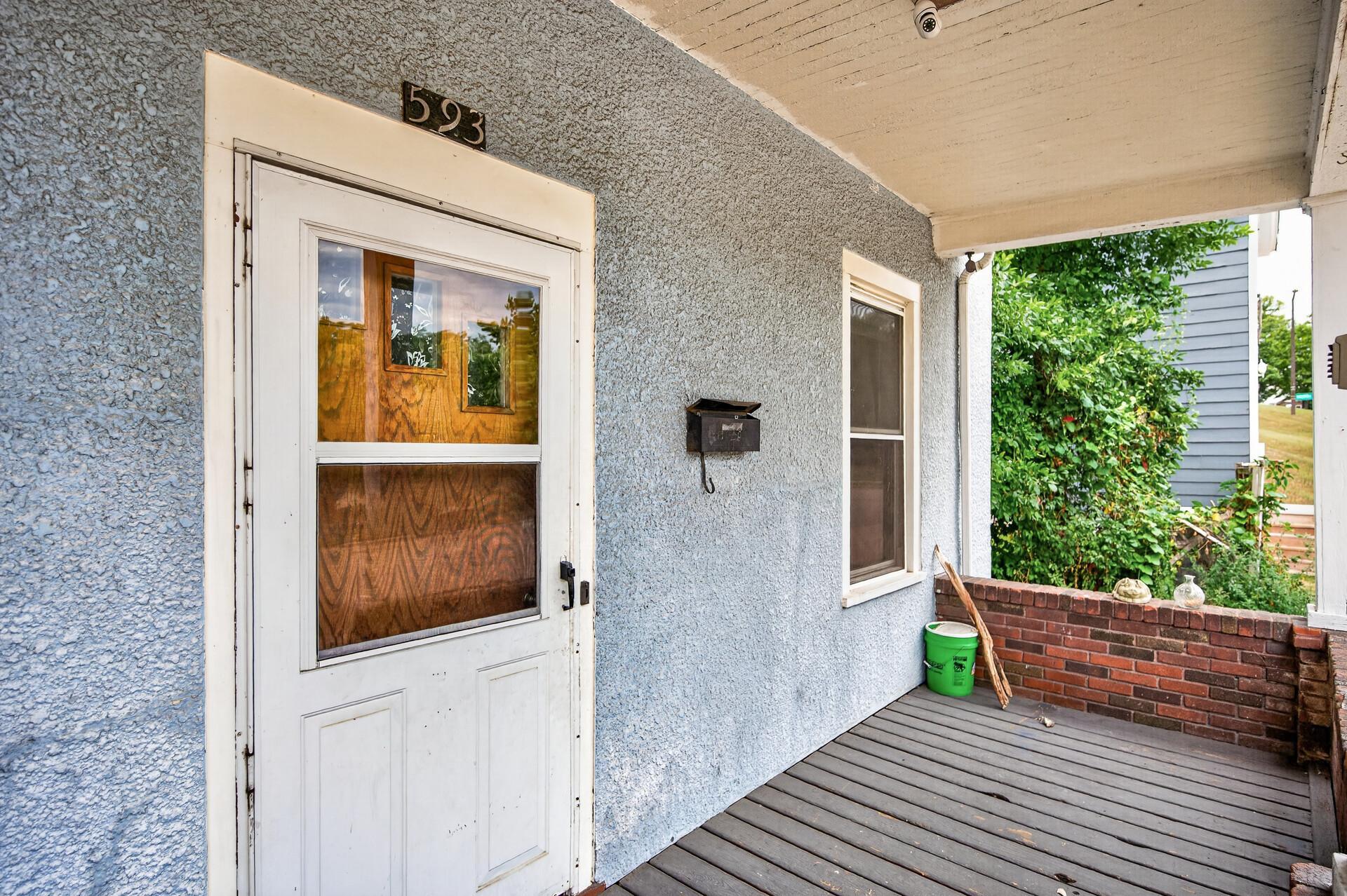 3rd image of 591 Payne Ave, Saint Paul, MN 55130 | MLS# 7131404