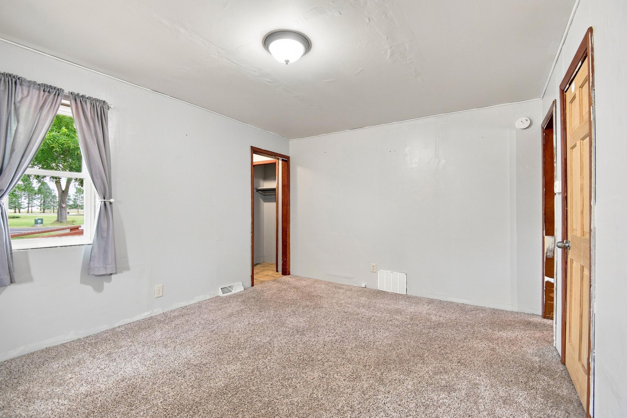 3rd image of 56571 220Th St, Austin, MN 55912 | MLS# 7131417