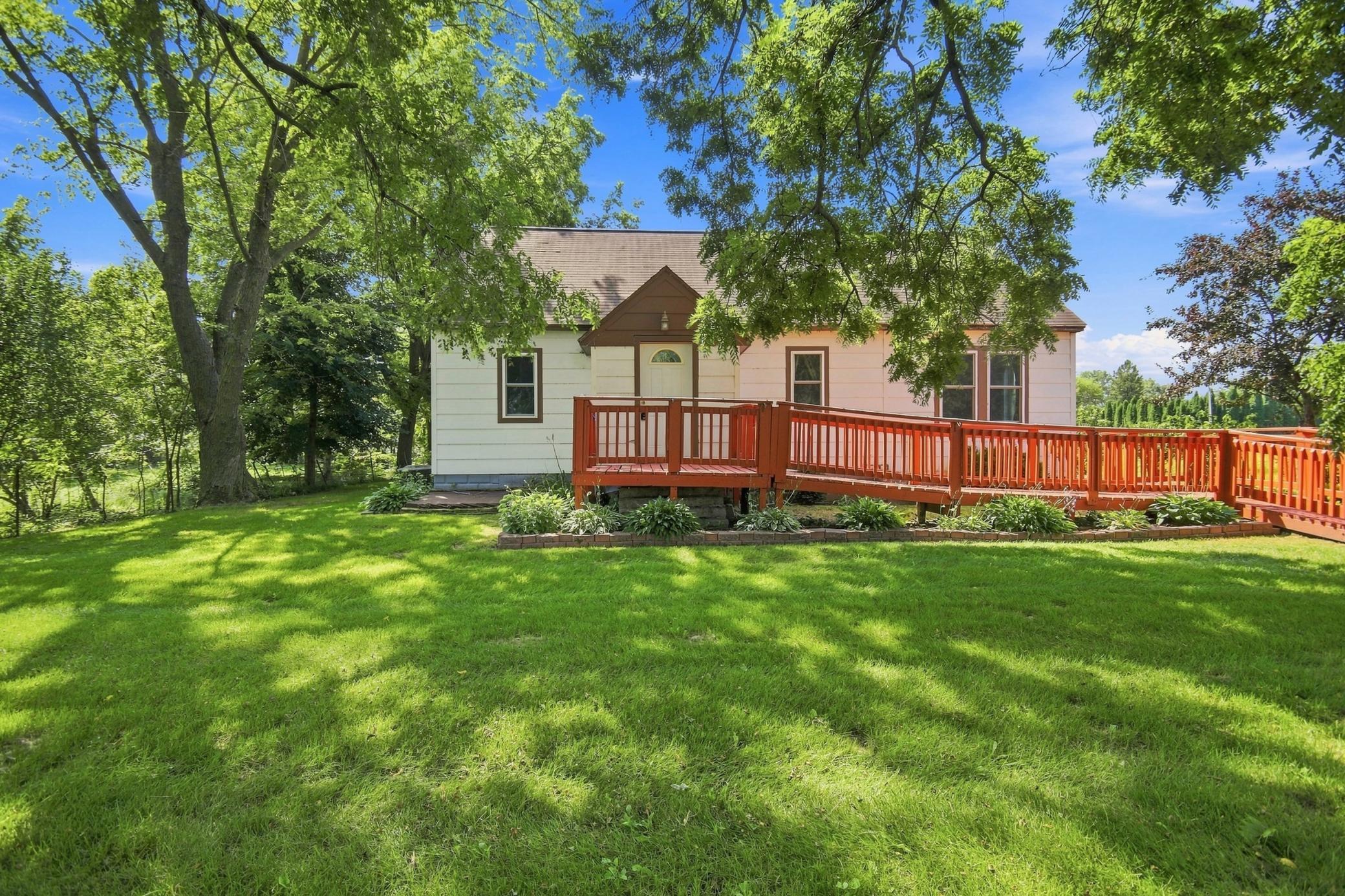 1st image of 56571 220th St, Austin, MN 55912 | MLS# 7131417