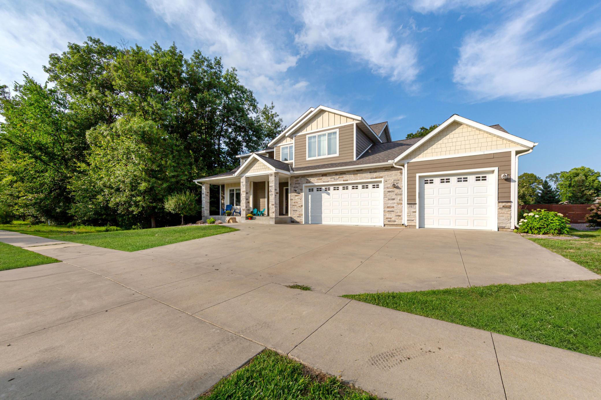 2nd image of 317 Oak Marsh Dr, Mankato, MN 56001 | MLS# 7131418