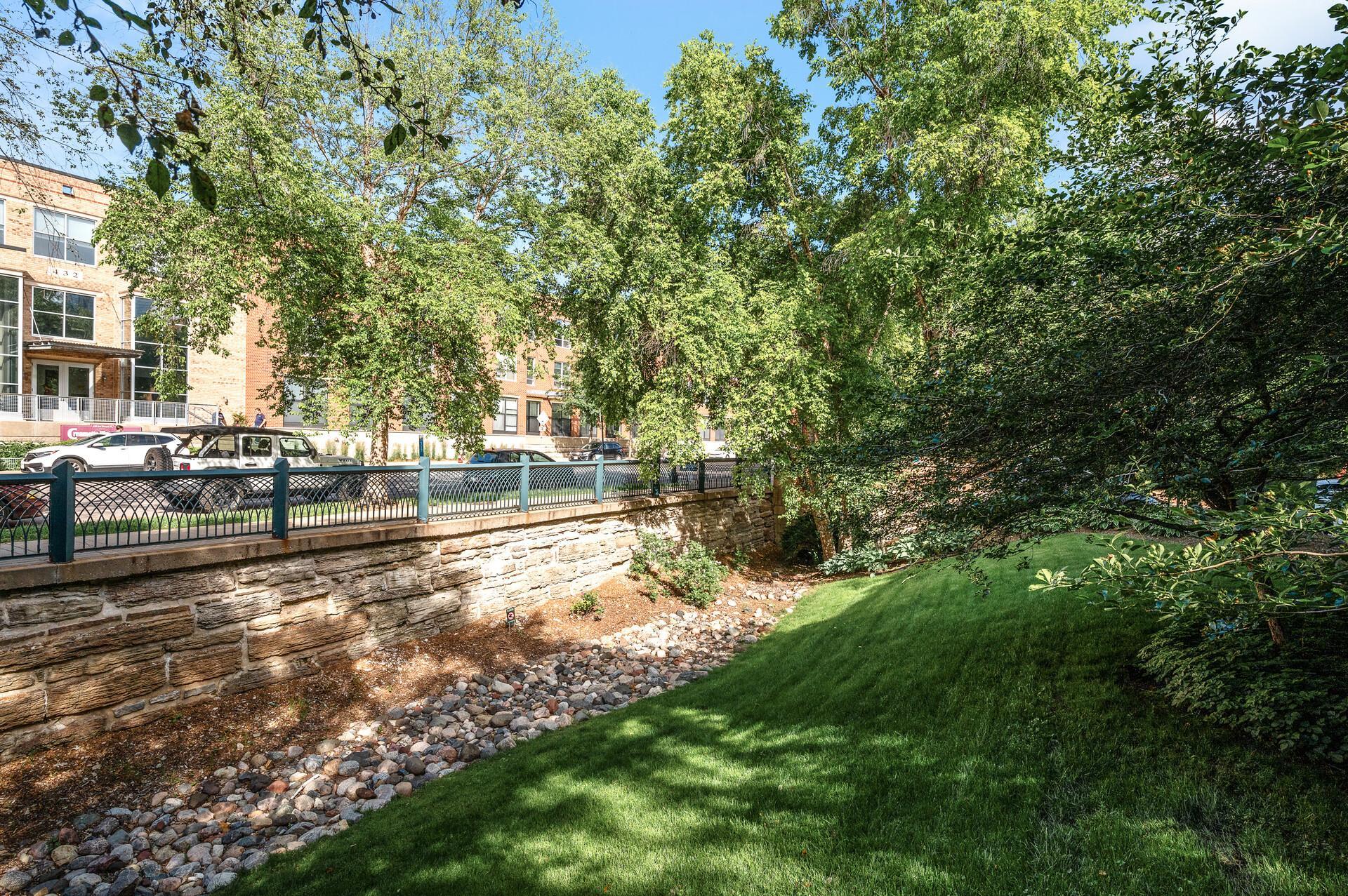 2nd image of 515 N 1St St, Minneapolis, MN 55401