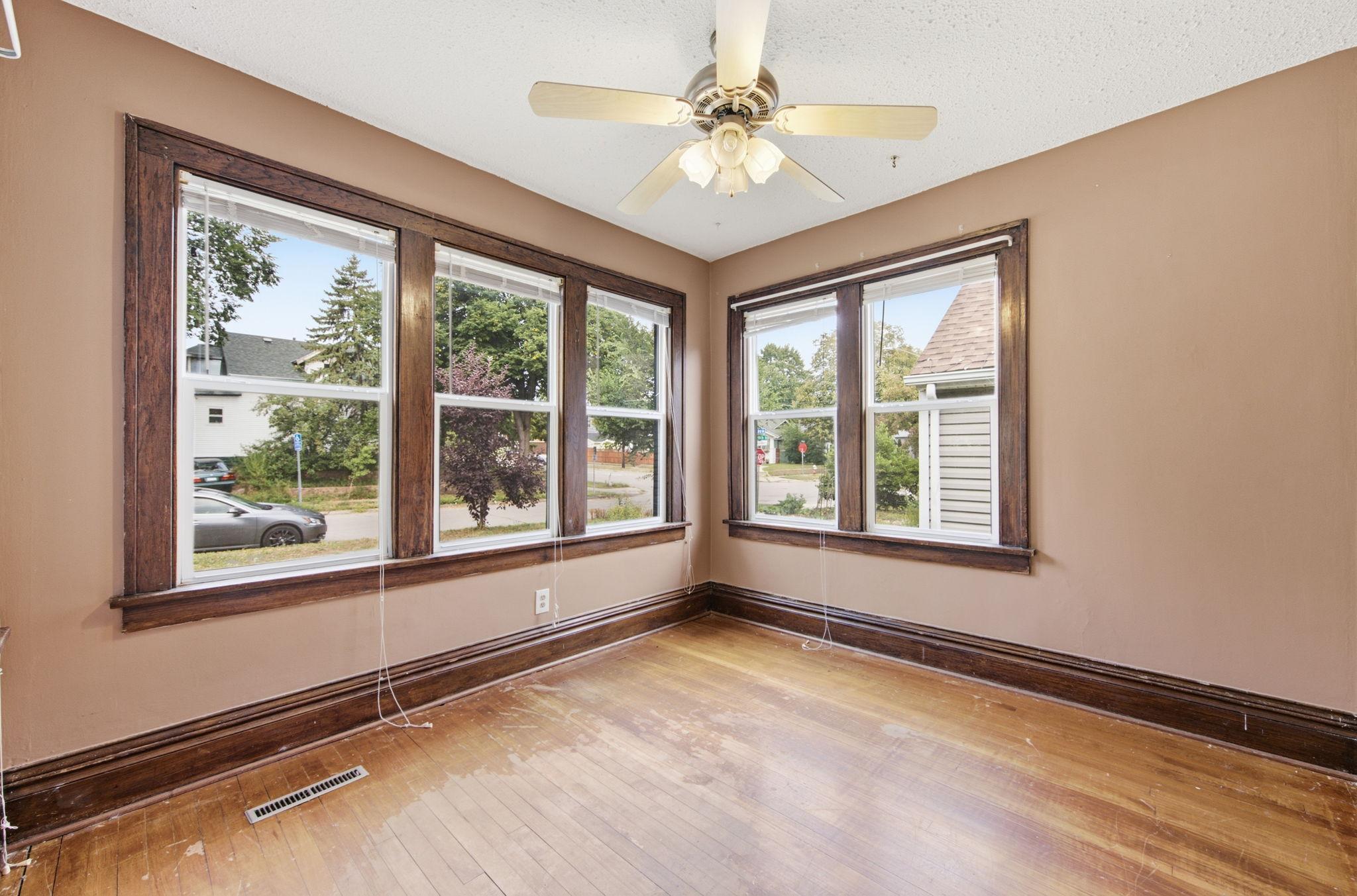 2nd image of 4005 3rd Ave S, Minneapolis, MN 55409 | MLS# 7131437