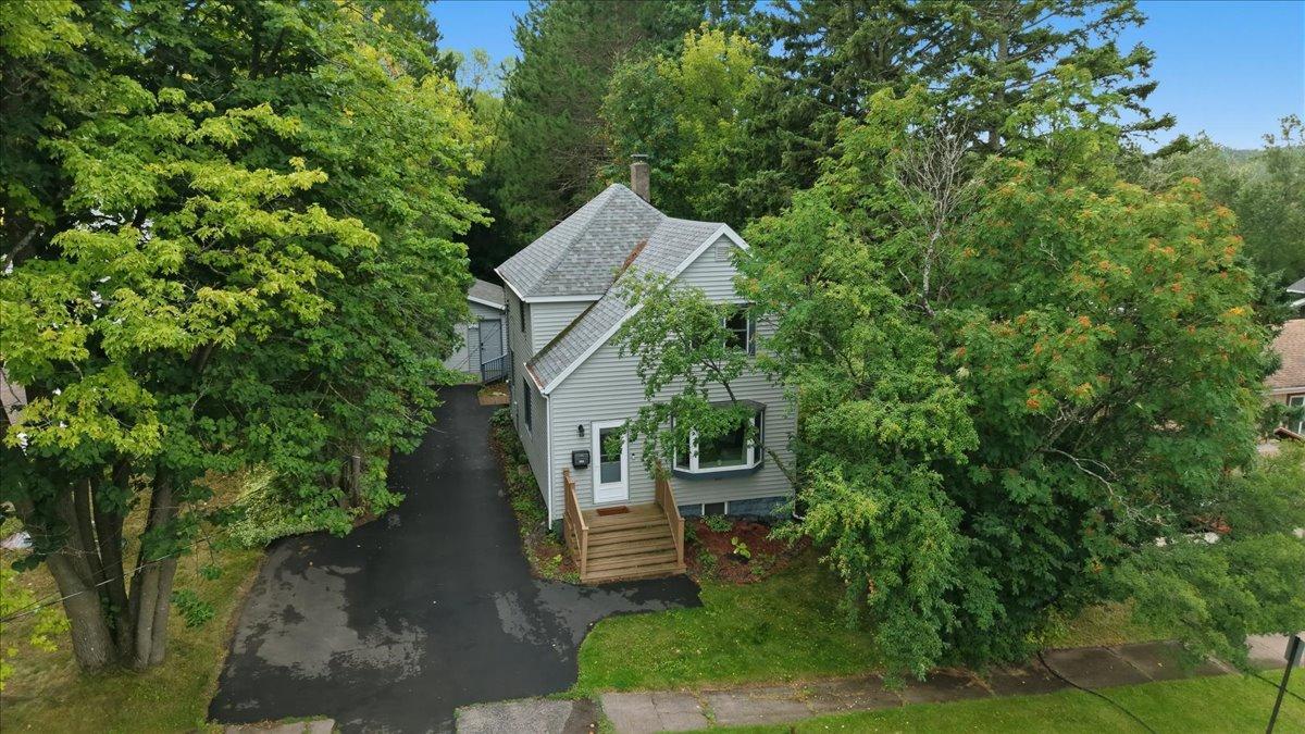 1st image of 128 W Quince St, Duluth, MN 55811 | MLS# 7131446