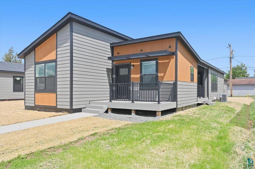 2nd image of 6318 Tower Ave, Superior, WI 54880 | MLS# 7131476