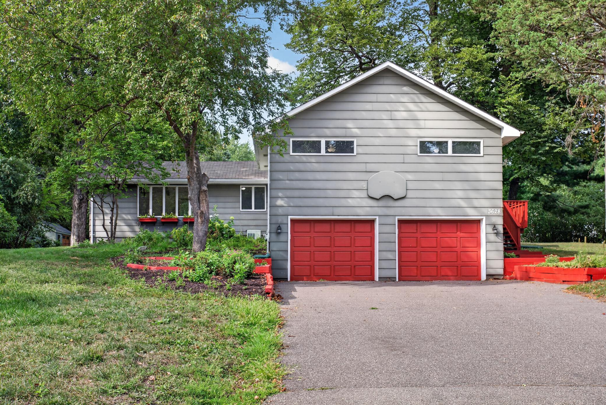 1st image of 3628 Steele St, Minnetonka, MN 55345 | MLS# 7131479