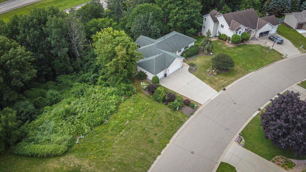 72nd image of 1060 Dennis St S, Maplewood, MN 55119 | MLS# 7131494