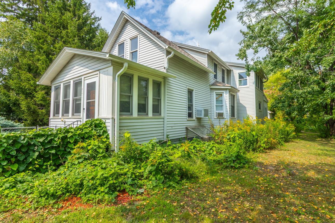 1st image of 823 Englewood Ave, Saint Paul, MN 55104 | MLS# 7131566
